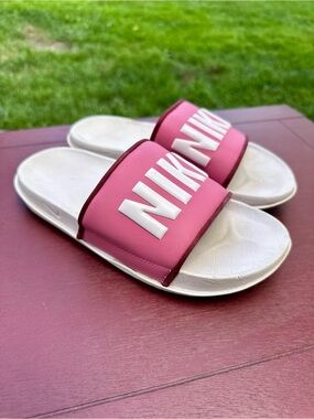 Nike Pink Slide Sandals